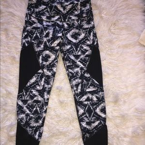Old Navy activewear leggings